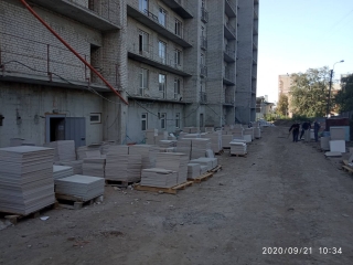 ЖК "Полтавский Шлях, 144": отделка торгово-офисной пристройки